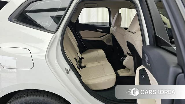 BMW 2 Series Active Tourer (U06) 2025 Белый из Кореи, фото 3