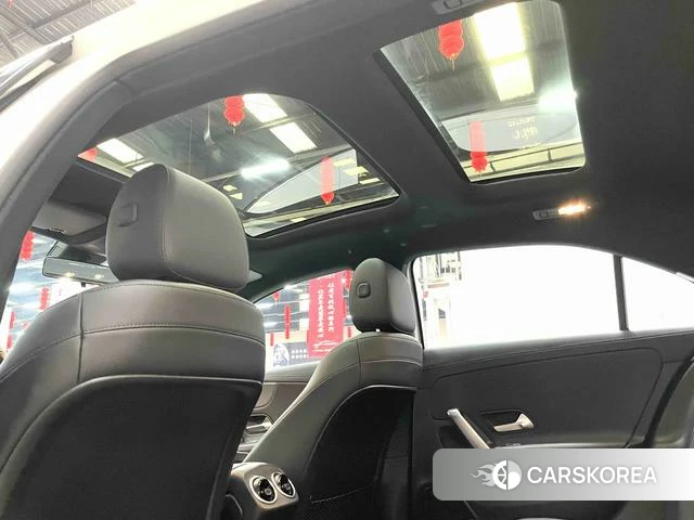 Mercedes-Benz Class A 2021 Белый из Китая, фото 3