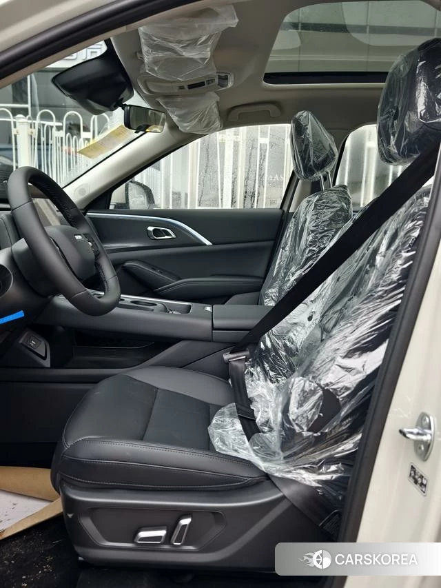 Haval Xiaolong MAX 2026 Серебристо-серый из Китая, фото 3
