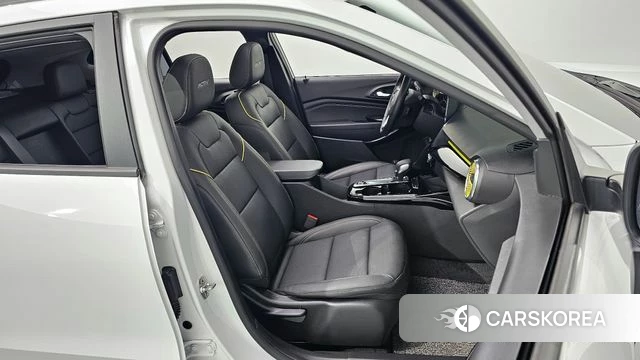 Chevrolet (GM Daewoo) Trax Crossover 2024 Белый из Кореи, фото 3