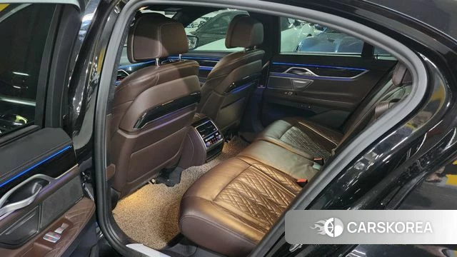 BMW 7 Series (G11) 2020 Черный из Кореи, фото 3