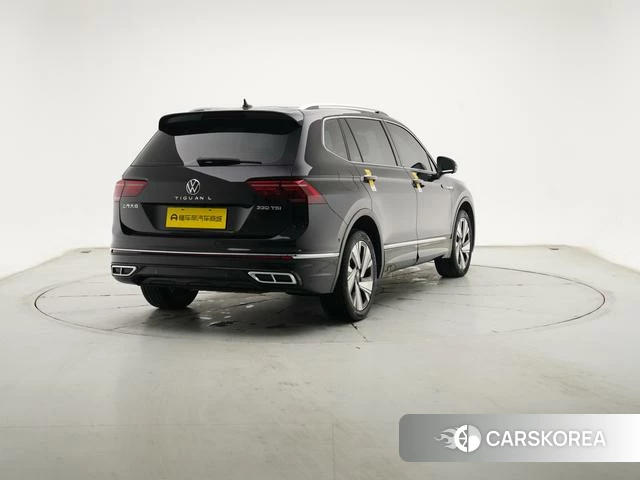 Volkswagen Tiguan L 2023 Черный из Китая, фото 3
