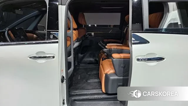 Toyota Alphard 4th Generation 2024 Белый из Кореи, фото 3