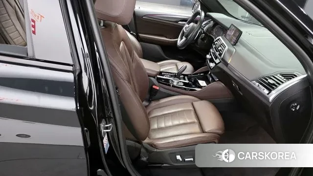 BMW X4 (G02) 2021 Черный из Кореи, фото 3