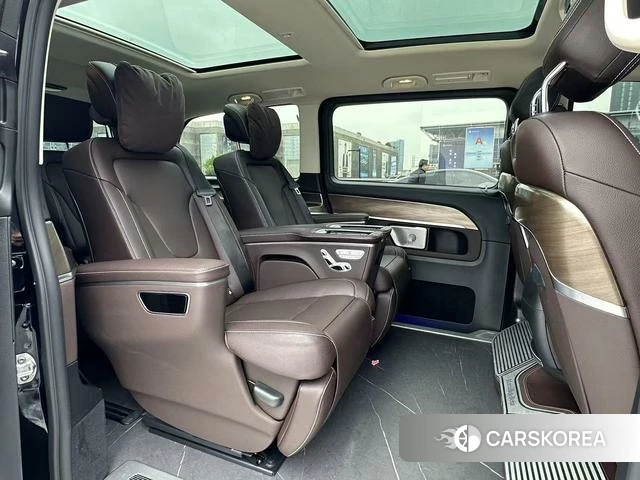 Mercedes-Benz V-class 2023 Черный из Китая, фото 3