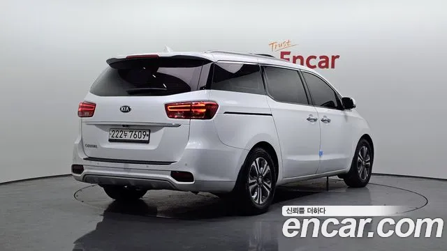 Kia The New Carnival 2018 Белый из Кореи, фото 3