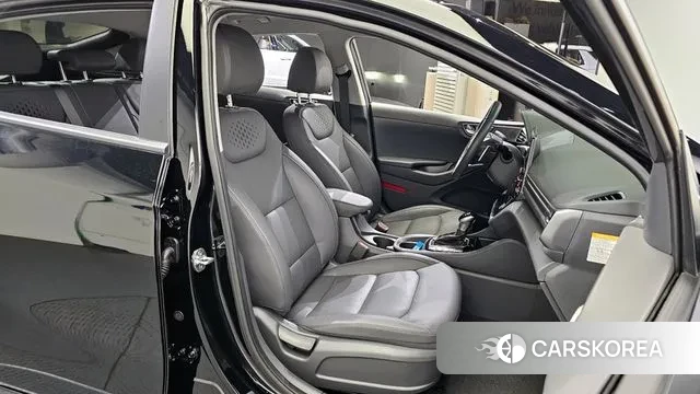 Hyundai The New Ionic Hybrid 2020 Черный из Кореи, фото 3