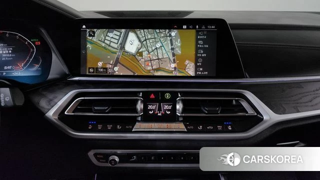 BMW X7 (G07) 2022 Черный из Кореи, фото 3