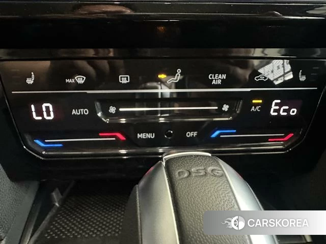 Volkswagen Magotan PHEV 2024 Черный из Китая, фото 3