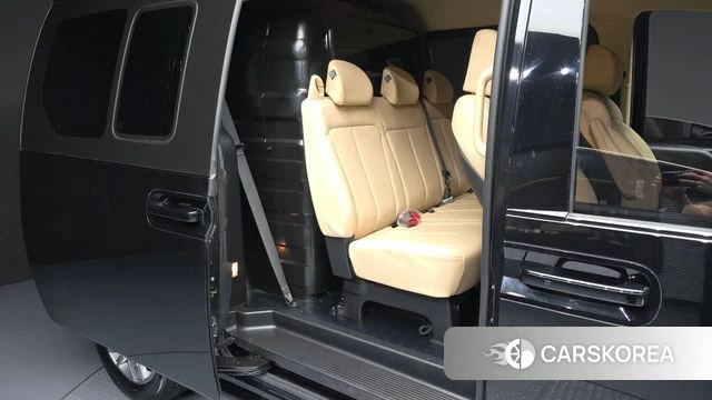 Hyundai Staria 2021 Черный из Кореи, фото 3