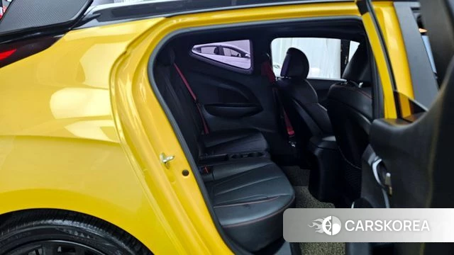 Hyundai Veloster (JS) 2018 Желтый из Кореи, фото 3