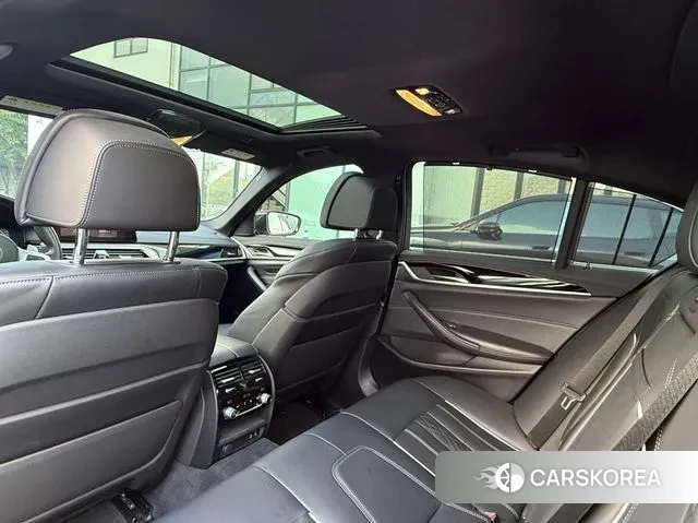 BMW 5 Series (G30) 2020 Серый из Кореи, фото 3