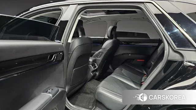 Hyundai Grandeur Hybrid (GN7) 2023 Черный из Кореи, фото 3