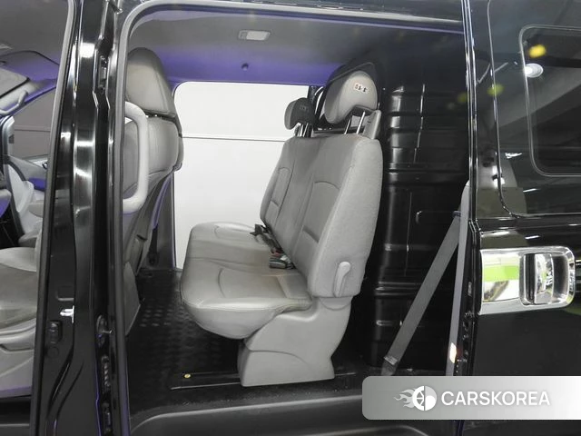 Hyundai The New Grand Starex 2019 Черный из Кореи, фото 3