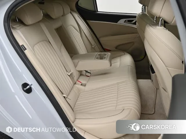 Genesis The New G70 2022 Серебряный из Кореи, фото 3