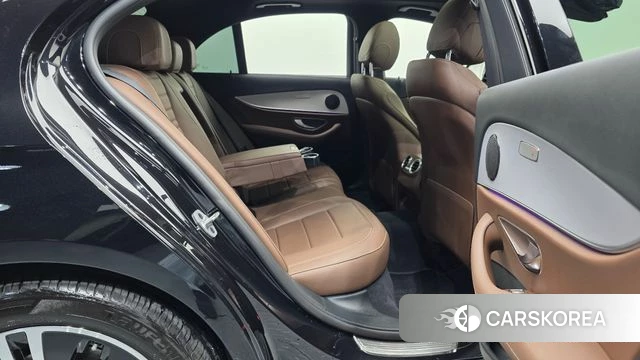 Mercedes-Benz E-Class W213 2021 Черный из Кореи, фото 3