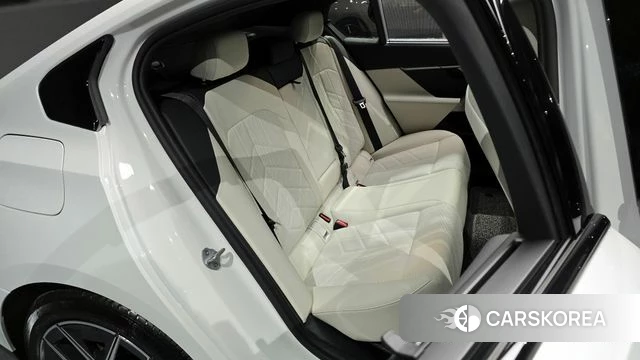 BMW i5 (G60) 2025 Белый из Кореи, фото 3