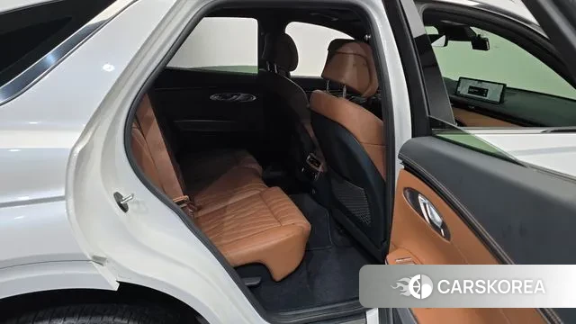 Genesis GV70 2022 Белый из Кореи, фото 3