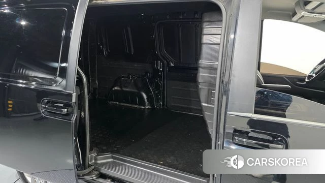 Hyundai Staria 2021 Черный из Кореи, фото 3