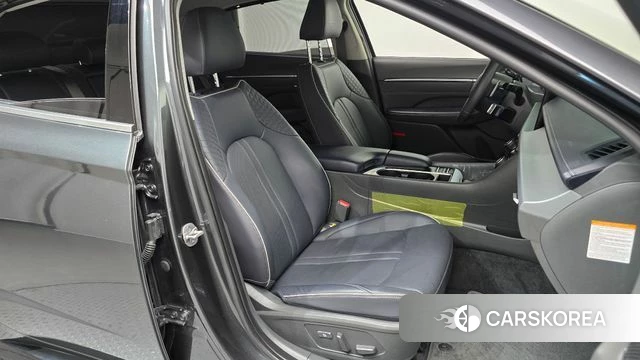 Hyundai Sonata D Edge Hybrid (DN8) 2024 Серый из Кореи, фото 3