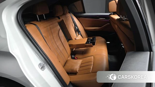 BMW 5 Series (G30) 2020 Белый из Кореи, фото 3