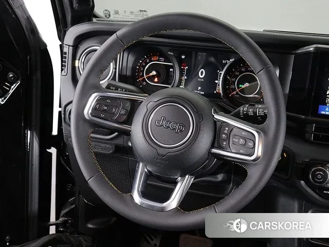 Jeep Wrangler (JL) 2024 Черный из Кореи, фото 3