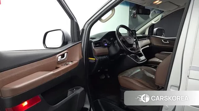 Hyundai The New Grand Starex 2018 Серебристо-серый из Кореи, фото 3