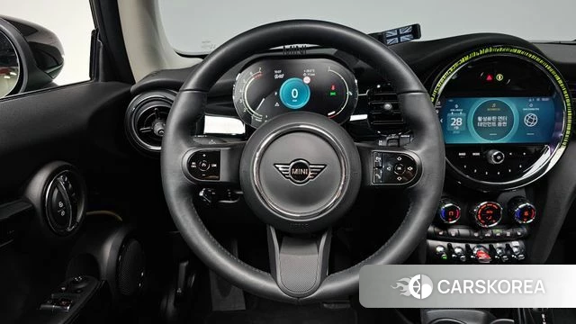 Mini Cooper 2023 Зеленый из Кореи, фото 3