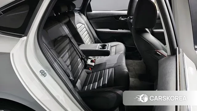 Kia The New K3 2nd generation 2022 Белый из Кореи, фото 3