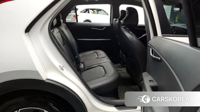 Kia Di Ol Nu Niro 2022 Белый из Кореи, фото 3