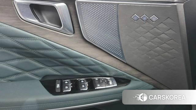Kia K8 Hybrid 2023 Серебристо-серый из Кореи, фото 3