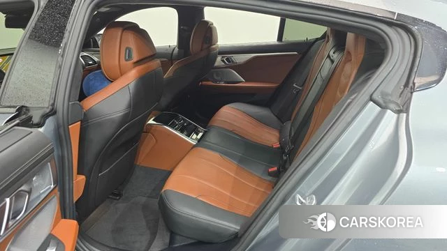 BMW 8 Series (G15) 2023 Серый из Кореи, фото 3