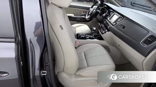 Kia The New Carnival 2018 Серый из Кореи, фото 3