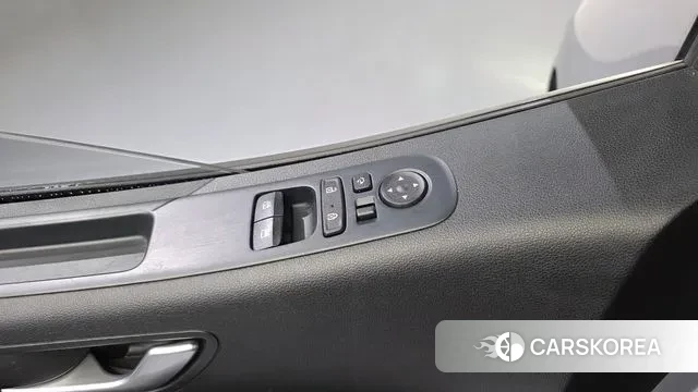 Hyundai Staria 2021 Серебряный из Кореи, фото 3