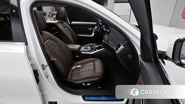 BMW 3 Series (G20) 2020 Белый из Кореи, фото 3