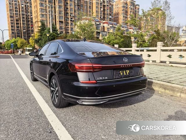 Volkswagen Passat 2022 Черный из Китая, фото 3