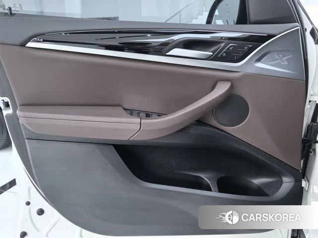 BMW iX3 2021 Белый из Китая, фото 3