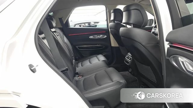 Genesis GV70 2024 Белый из Кореи, фото 3