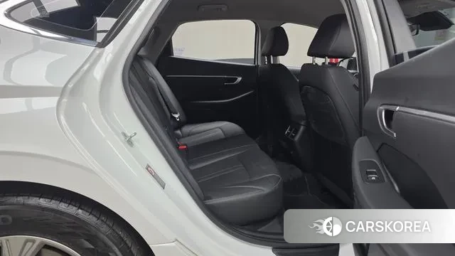 Hyundai Sonata (DN8) 2021 Белый из Кореи, фото 3