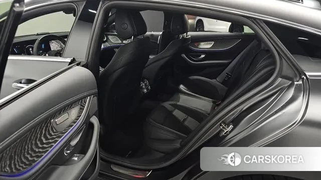 Mercedes-Benz AMG GT 2023 Черный из Кореи, фото 3