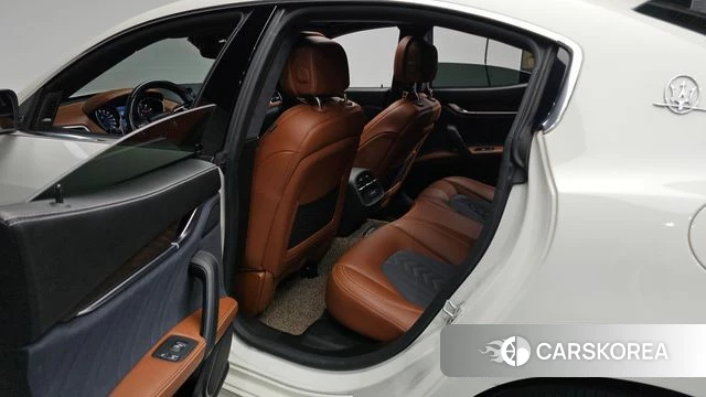 Maserati Ghibli 2018 Белый из Кореи, фото 3