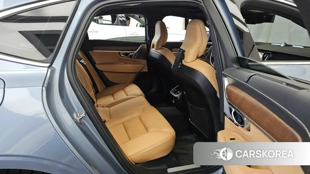 Volvo S90 2019 Светло-серебряный цвет из Кореи, фото 3