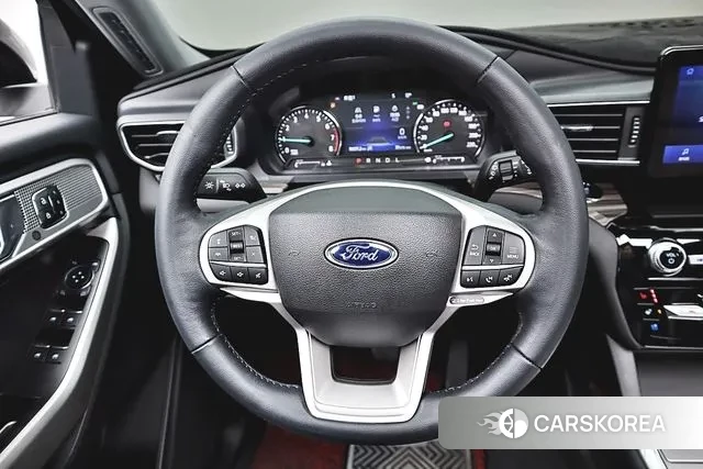 Ford Explorer 6th Generation 2022 Белый из Кореи, фото 3