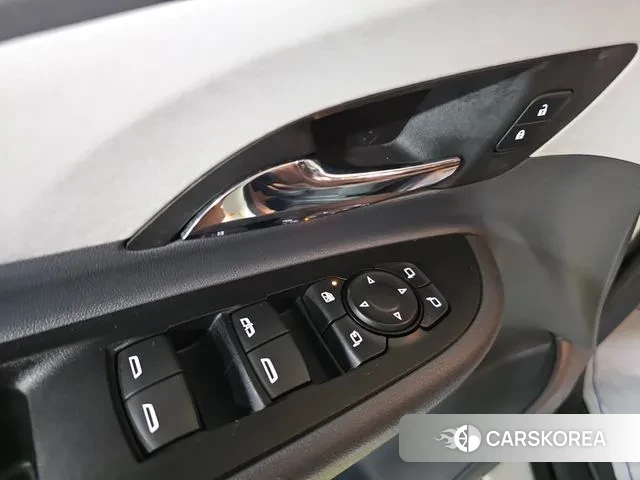 Chevrolet (GM Daewoo) Bolt EV 2021 Белый из Кореи, фото 3