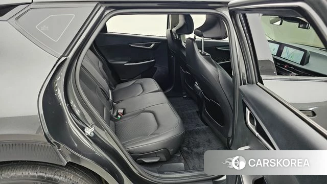 Kia EV6 2023 Серый из Кореи, фото 3