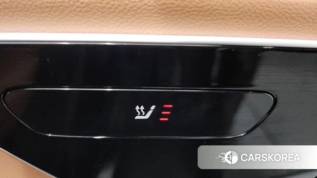 Mercedes-Benz E-Class W214 2024 Черный из Кореи, фото 3