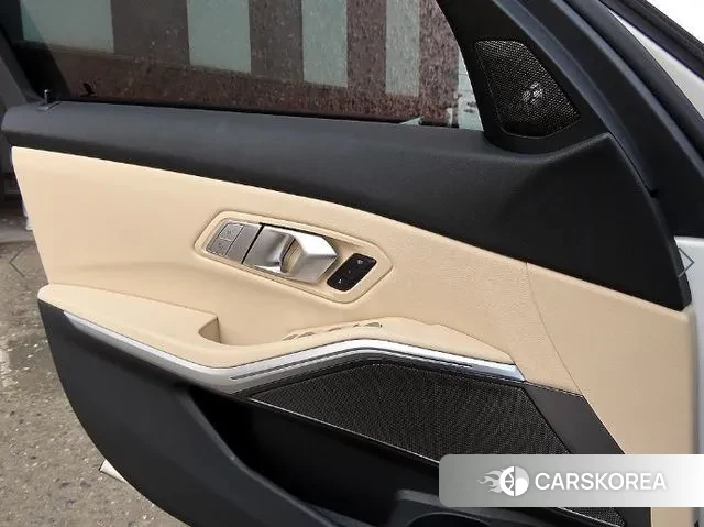 BMW 3 Series (G20) 2024 Белый из Кореи, фото 3