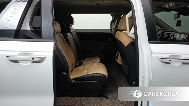 Kia Carnival 4th generation 2023 Белый из Кореи, фото 3
