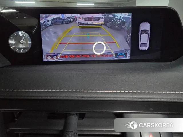 Lexus UX250h 2019 Белый из Кореи, фото 3