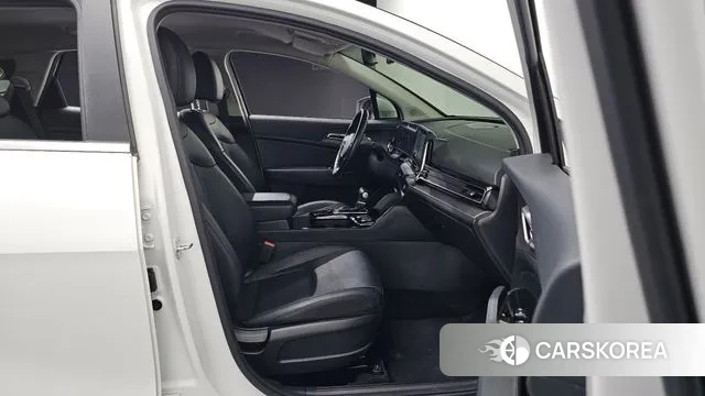 Kia Sportage 5th Generation 2022 Белый из Кореи, фото 3